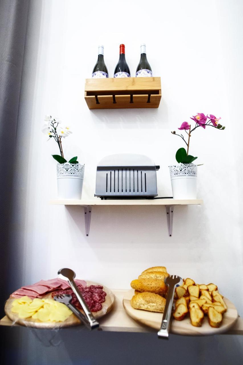 Alba Del Capo Bed & Breakfast ปาแลร์โม ภายนอก รูปภาพ